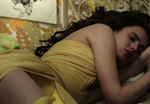 Full leaked Margaret qualley private photo