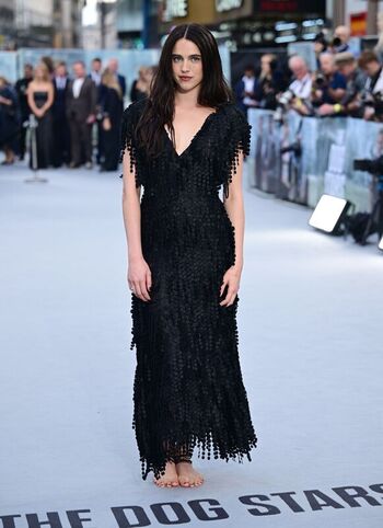 Full leaked Margaret qualley private photo