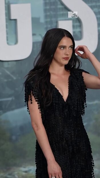 Full leaked Margaret qualley private photo