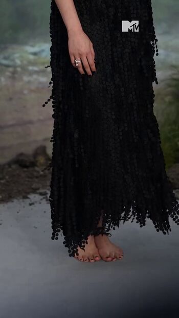 Full leaked Margaret qualley private photo
