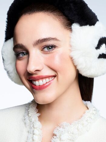 Full leaked Margaret qualley private photo