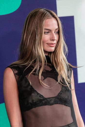 Full leaked Margot robbie  page private photo