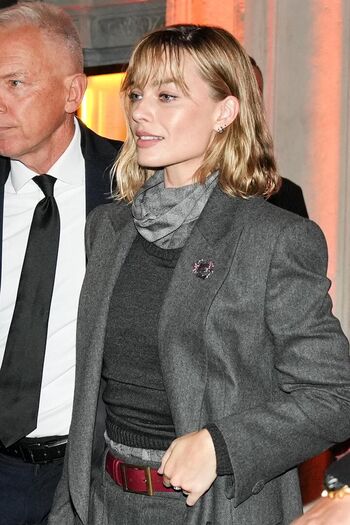 Full leaked Margot robbie private photo