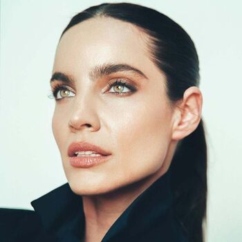 Maria Gabriela De Faria