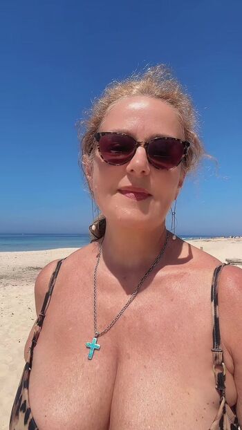 Full leaked Marianna page private photo