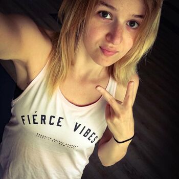 Full leaked Marianne michels private photo