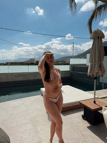 Full leaked Mariesmeets private photo