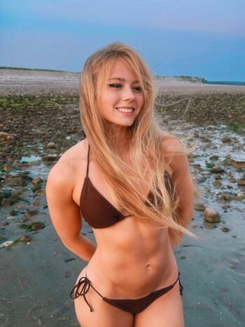 Full leaked Marilynamberr private photo