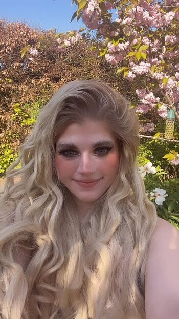 Full leaked Marina joyce private photo