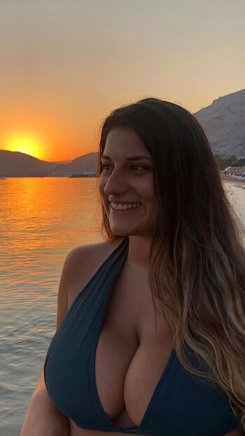 Full leaked Marina pezouvani private photo