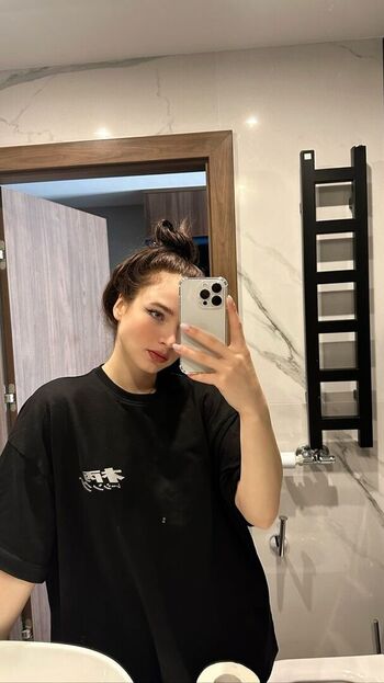 Full leaked Maripsis private photo