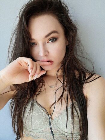 Full leaked Maripsis private photo