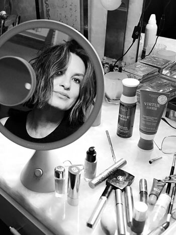 Full leaked Mariska hargitay private photo