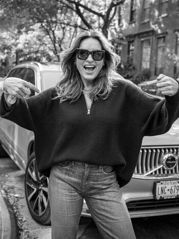 Full leaked Mariska hargitay private photo