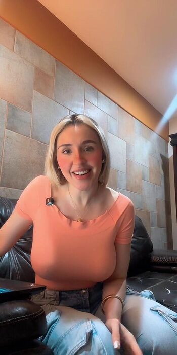 Marisol Dovala. La Chica Del Clima