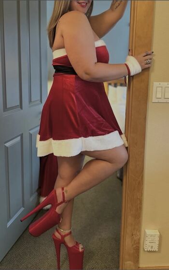 Full leaked Marriedandheels private photo