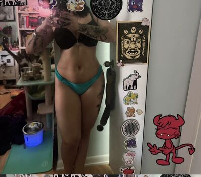 Full leaked Mars private photo