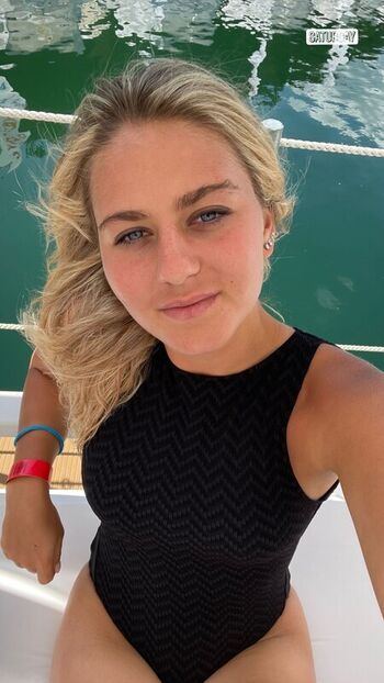 Full leaked Marta kostyuk page private photo