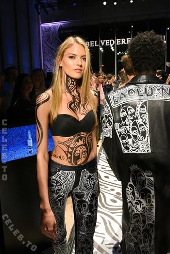 Full leaked Martha hunt private onlyfans photo