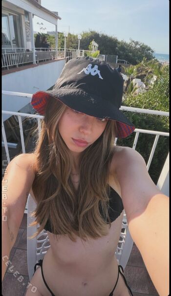 Full leaked Martina dell private photo