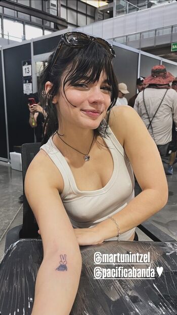 Full leaked Martina from pacifica band private photo