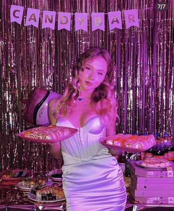 Full leaked Mary lvk page private photo