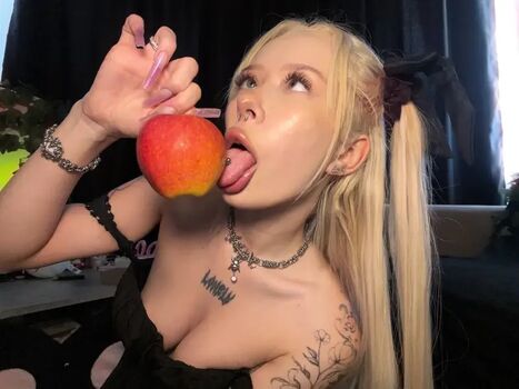 Full leaked Maryme private photo