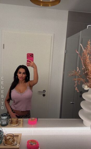 Full leaked Maryscrib private onlyfans photo