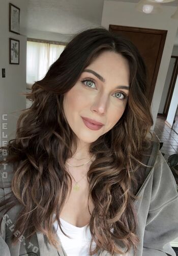 Leaked Tinygympawg/ private photo viral onlyfans