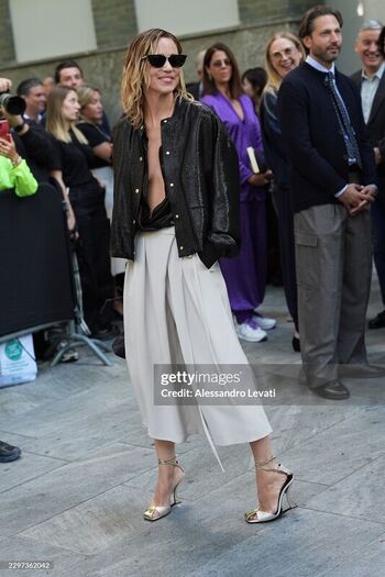 Full leaked Matilda lutz private photo