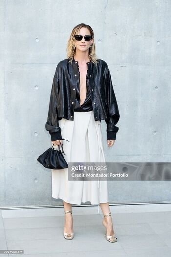 Full leaked Matilda lutz private photo