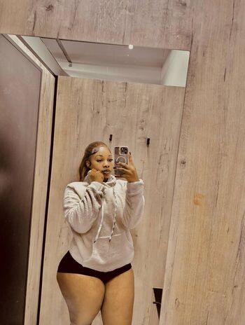 Full leaked Matshidiso private photo