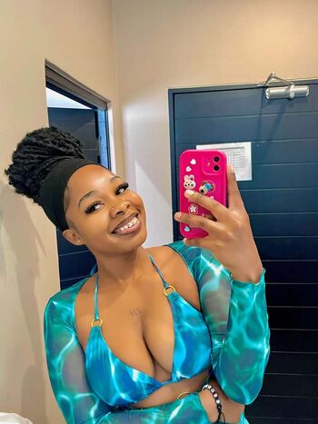 Full leaked Matshidiso private photo