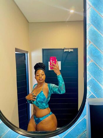 Full leaked Matshidiso private photo