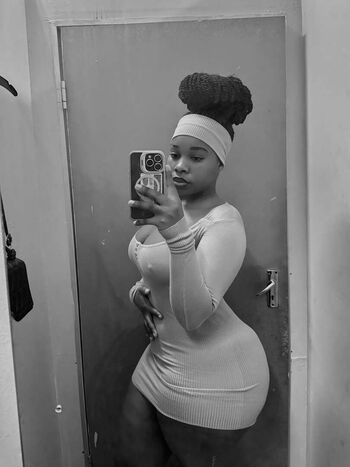 Full leaked Matshidiso private photo
