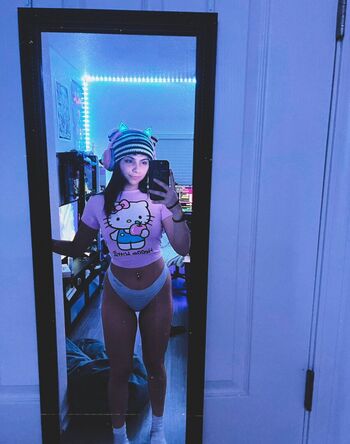 Full leaked Mavehhhh page private photo