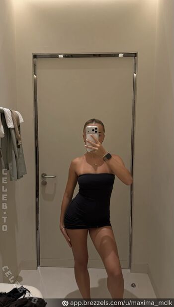 Full leaked Maxima mclk page private photo