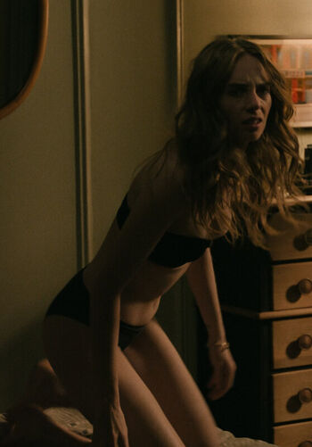 Full leaked Maya hawke private photo