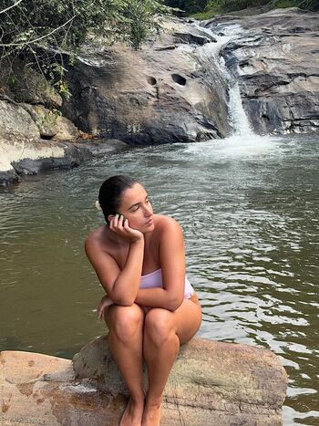 Full leaked Mayadorable page private photo