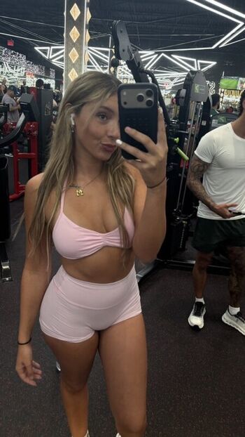 Full leaked Mayaynaa private photo