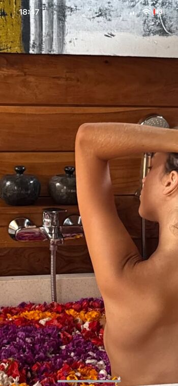 Full leaked Maybeshana private photo