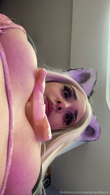 Full leaked Mayhemandbacon private photo