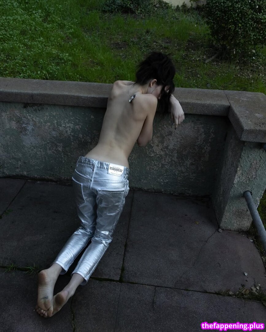 Mazzy Joya / mazzyjoya / petalspliff