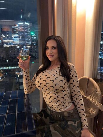 Full leaked Mccarthy private photo