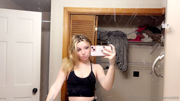 Full leaked Mckenziebb private photo