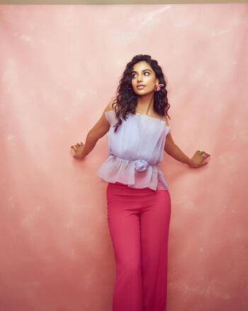 Full leaked Meenakshi chaud private photo