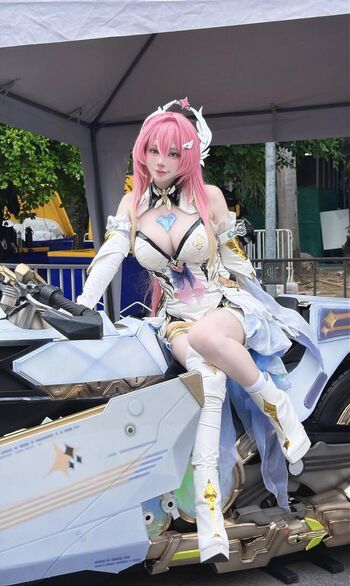 Full leaked Meenfox private photo