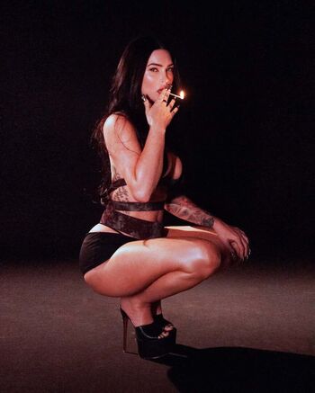Full leaked Megan fox private photo