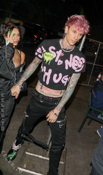 Full leaked Megan fox private photo