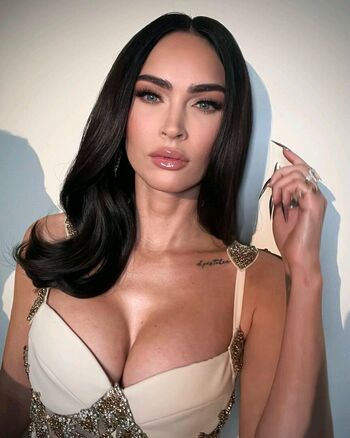 Full leaked Megan fox  page private photo